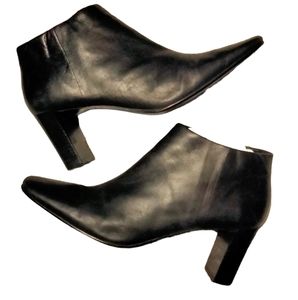 Women's relativity ankle boots